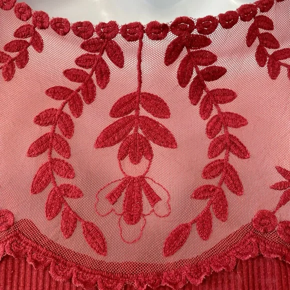Maurice’s Maroon top with lace back. - Picture 3 of 6
